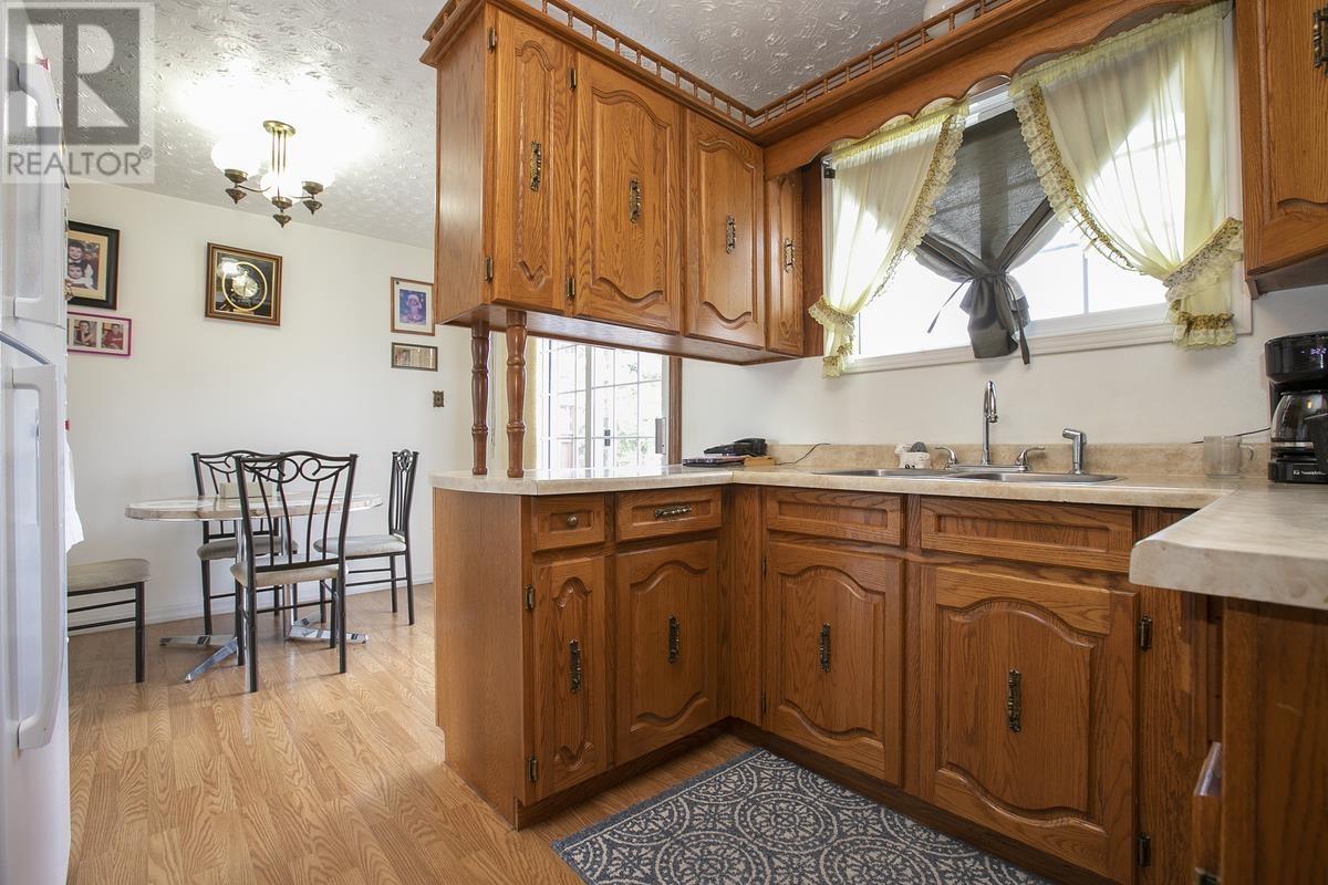 33 Kingsmount Blvd, Sault Ste. Marie, Ontario  P6B 3L7 - Photo 23 - SM260885