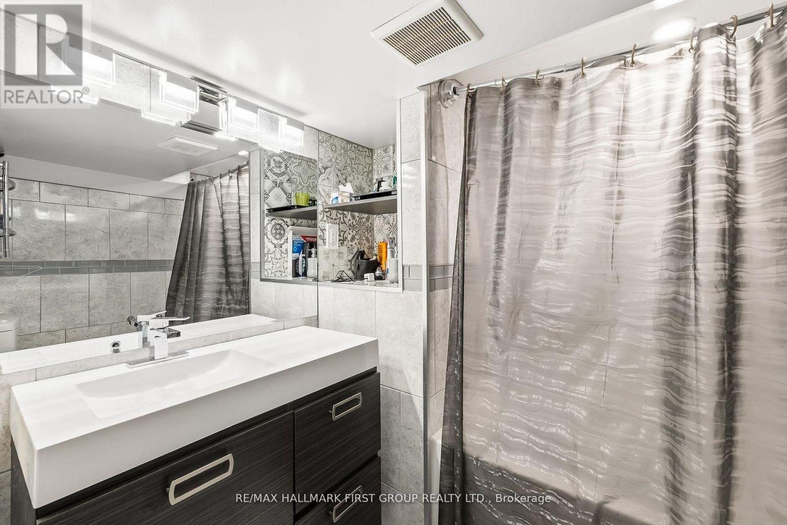 953 Vistula Drive, Pickering, Ontario  L1W 2L7 - Photo 38 - E13088790