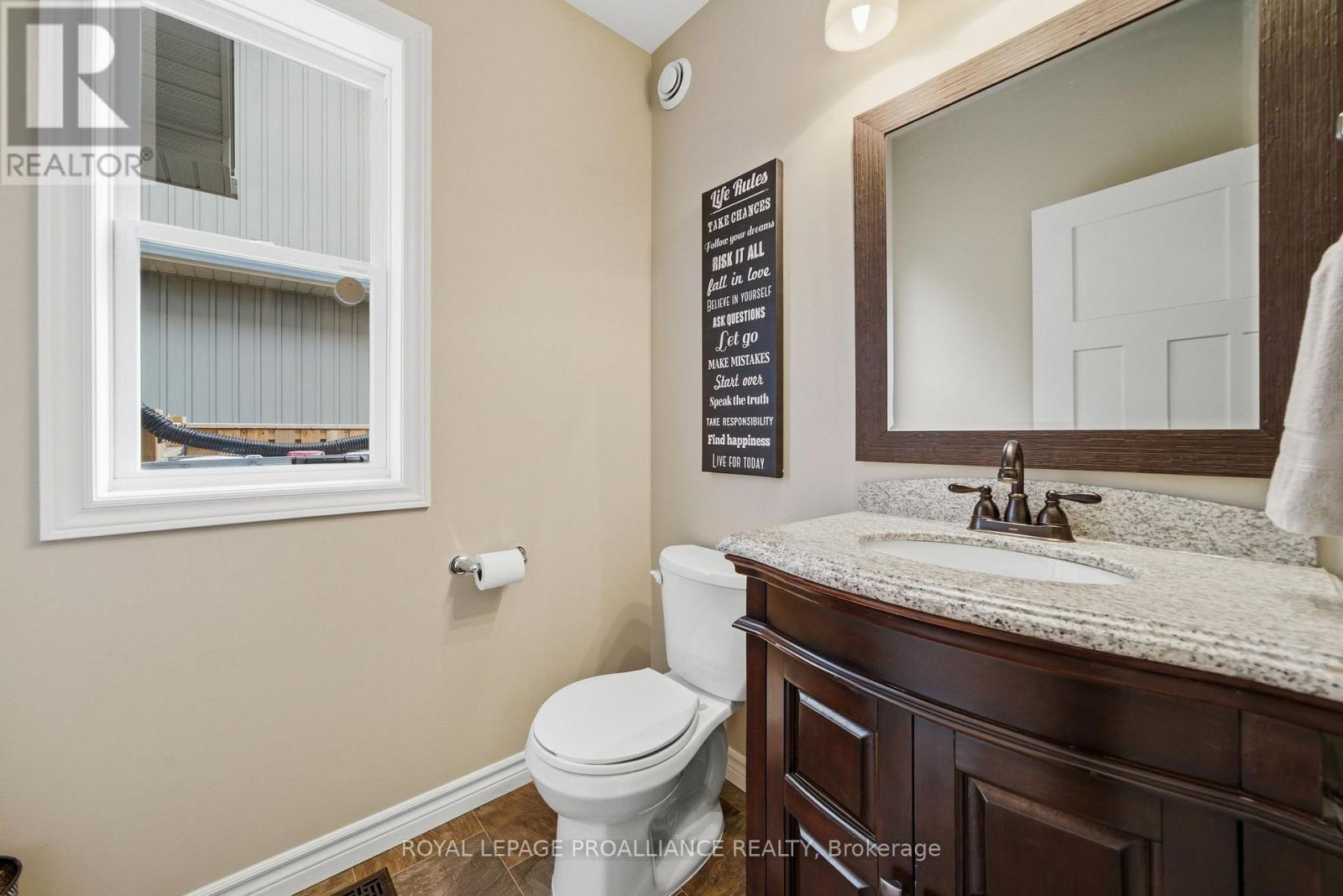 19 Granite Drive, Belleville, Ontario  K8P 0C6 - Photo 18 - X13088672