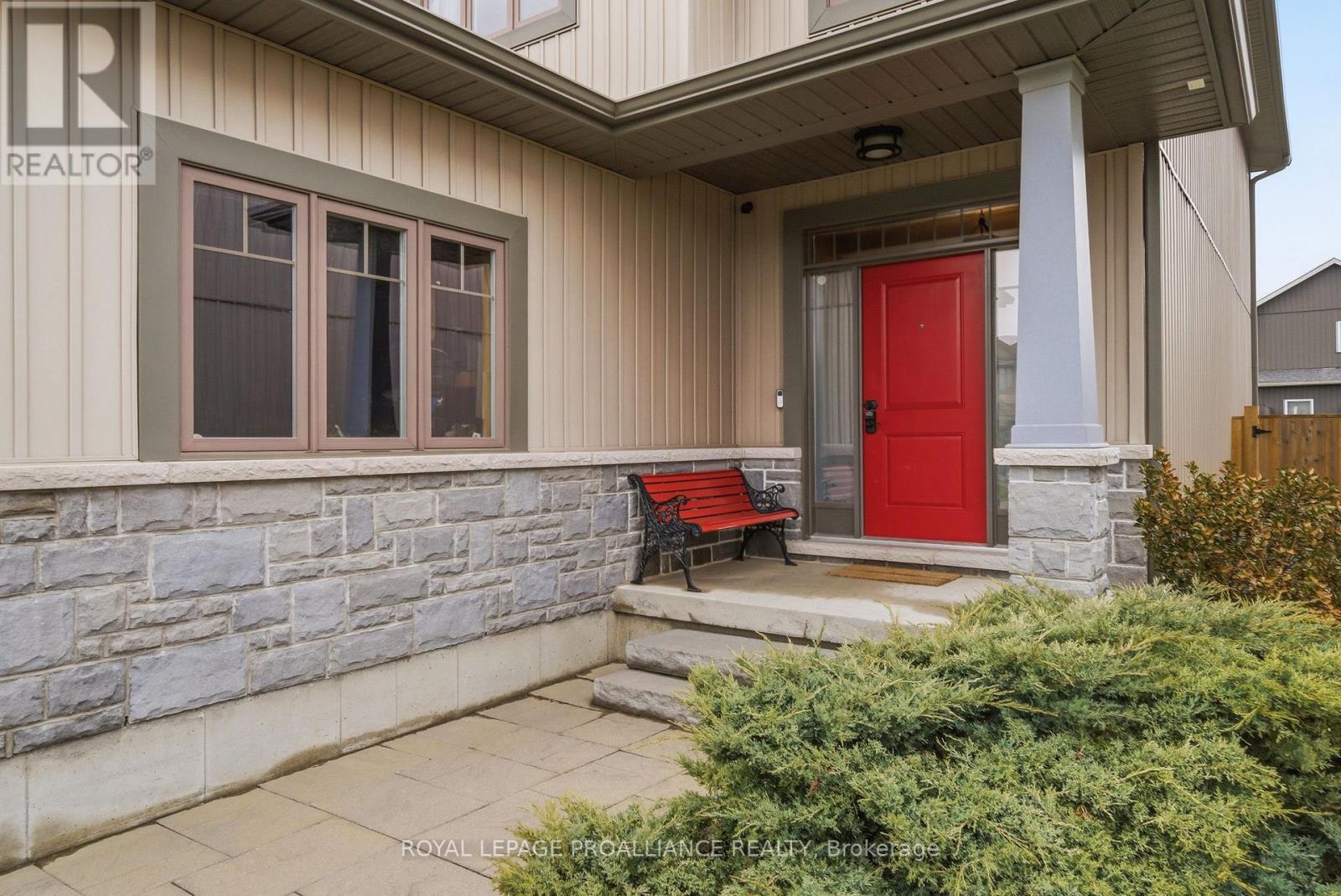 19 Granite Drive, Belleville, Ontario  K8P 0C6 - Photo 5 - X13088672