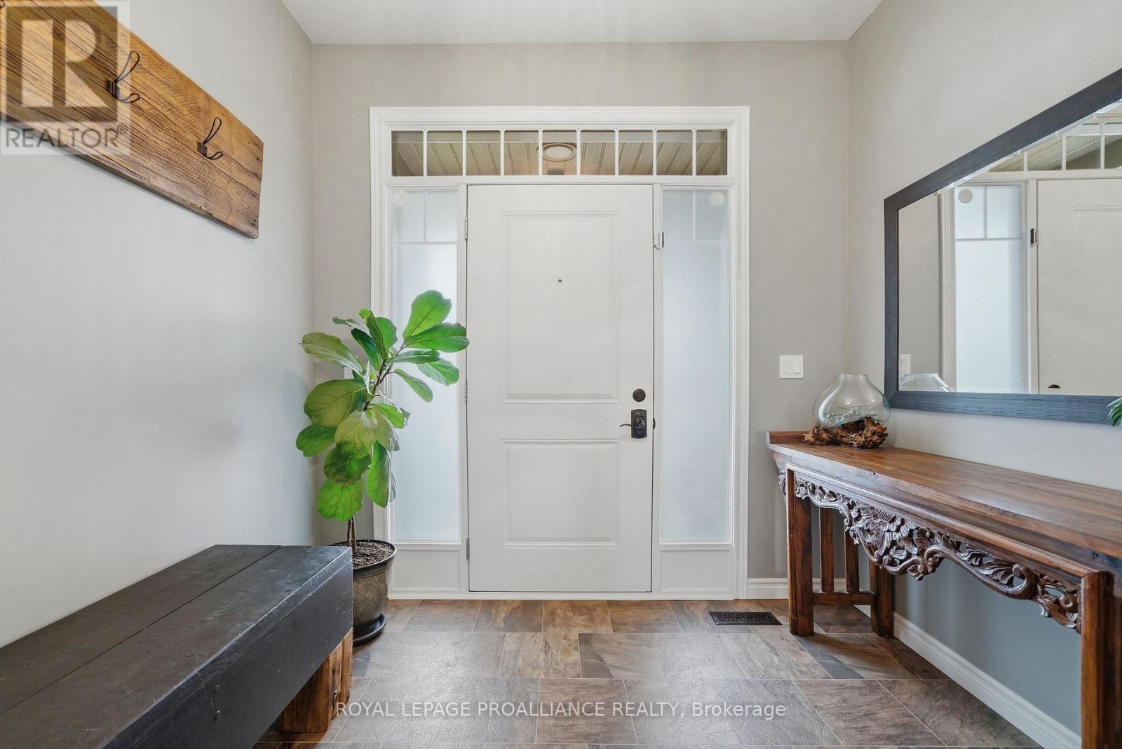 19 Granite Drive, Belleville, Ontario  K8P 0C6 - Photo 6 - X13088672
