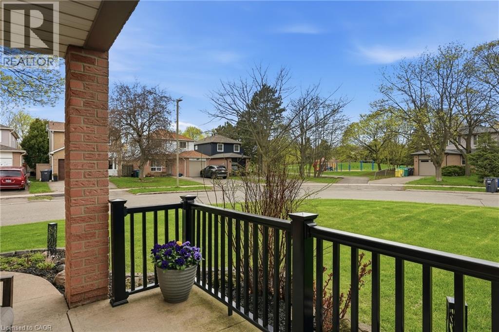 3102 Cantelon Crescent, Mississauga, Ontario  L5N 3J8 - Photo 4 - 40825549