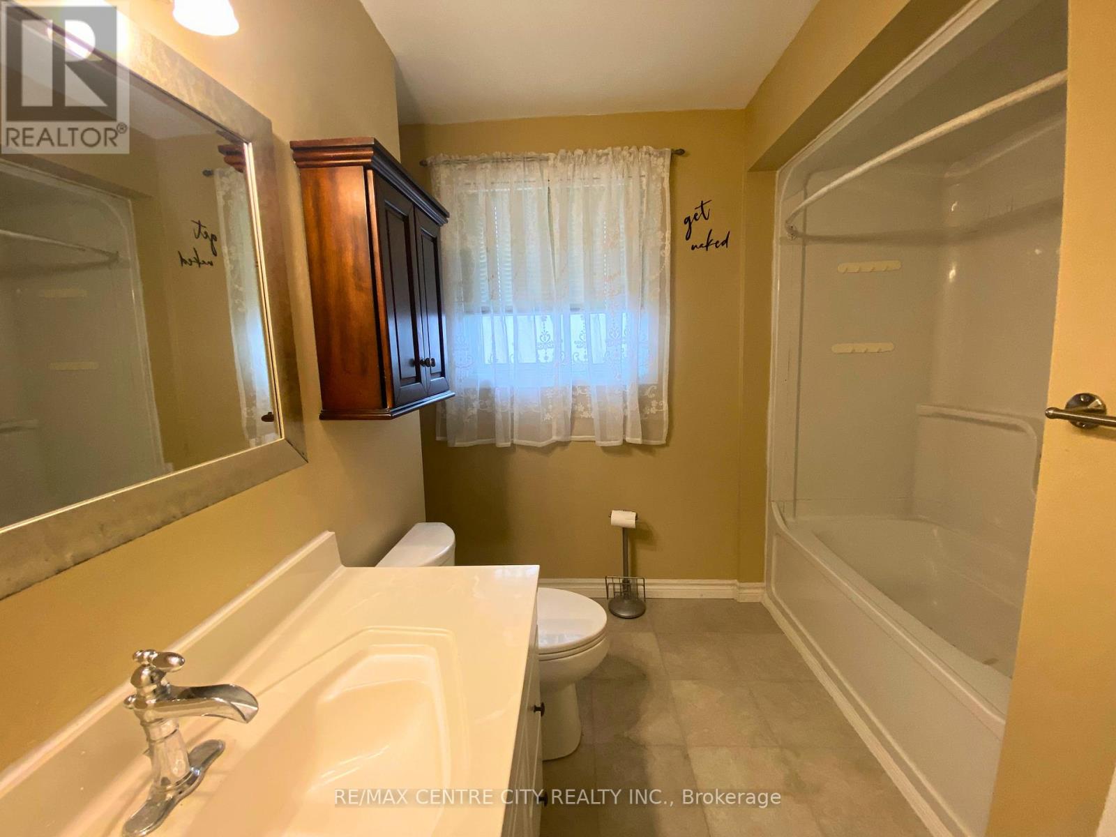 186 Centre Street, St. Thomas, Ontario  N5R 3A4 - Photo 12 - X13088794