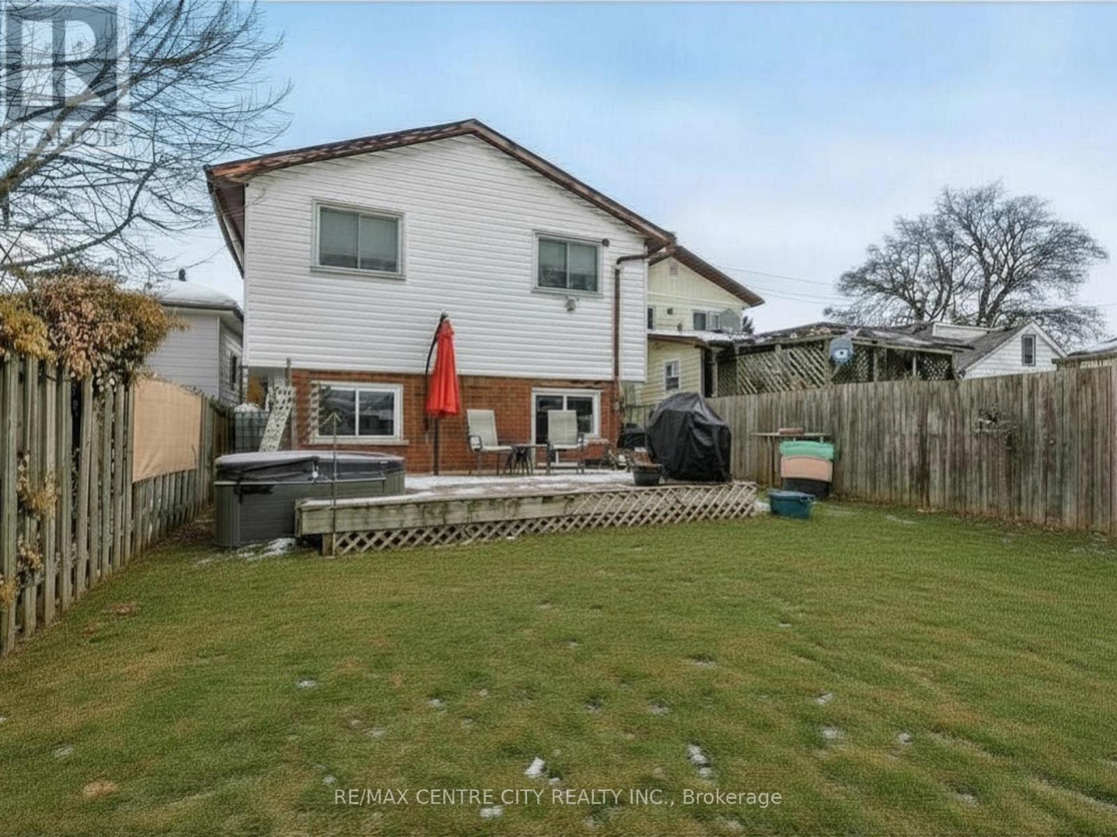 186 Centre Street, St. Thomas, Ontario  N5R 3A4 - Photo 27 - X13088794