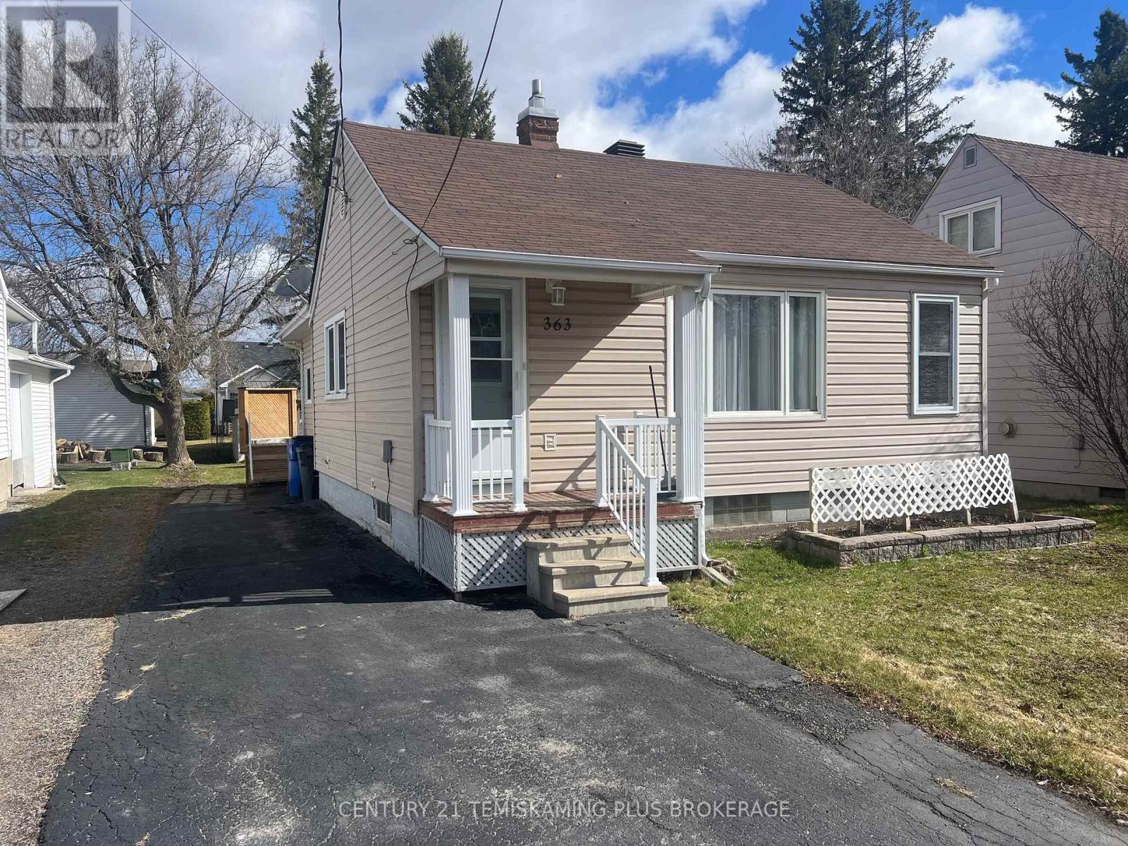 363 Broadwood Avenue W, Temiskaming Shores, Ontario  P0J 1P0 - Photo 2 - T13088656