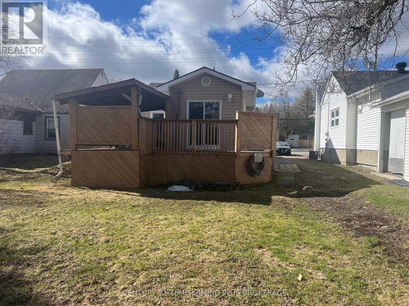 363 Broadwood Avenue W, Temiskaming Shores, Ontario  P0J 1P0 - Photo 3 - T13088656