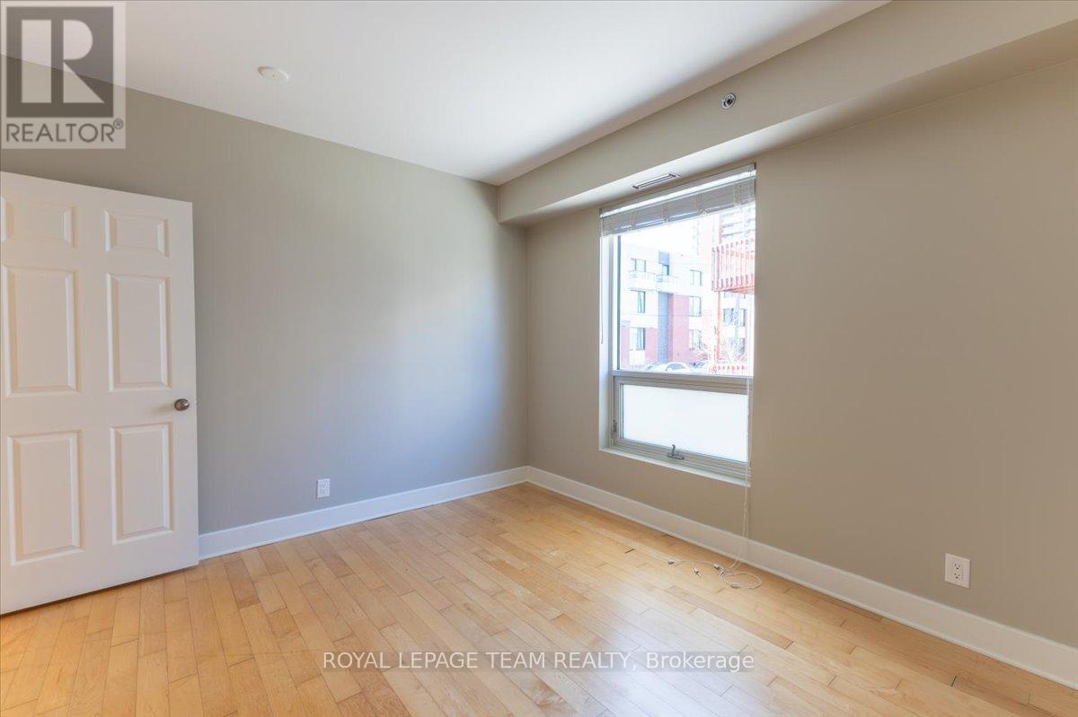 9 Balsam Street, Ottawa, Ontario  K1R 7K6 - Photo 15 - X13088618
