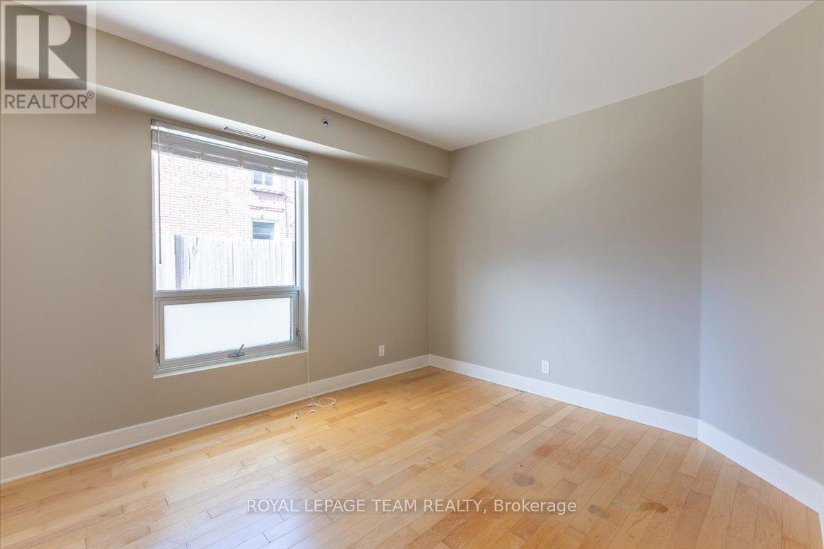 9 Balsam Street, Ottawa, Ontario  K1R 7K6 - Photo 17 - X13088618