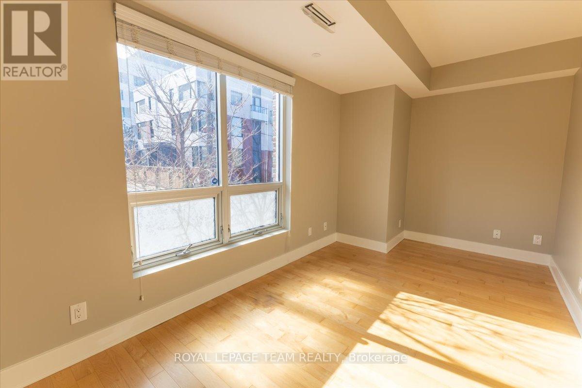 9 Balsam Street, Ottawa, Ontario  K1R 7K6 - Photo 24 - X13088618