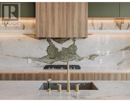 492 HOUNSLOW AVENUE, Toronto, Ontario