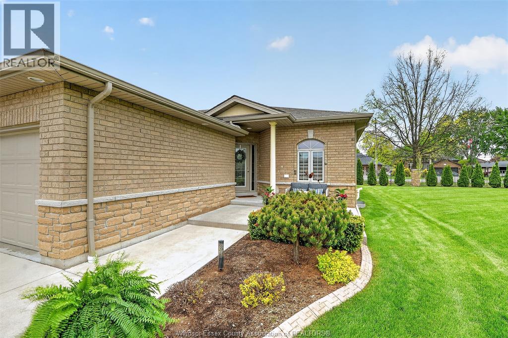 6150 Tiburon Crescent, Windsor, Ontario  N9J 3Y7 - Photo 3 - 26010212