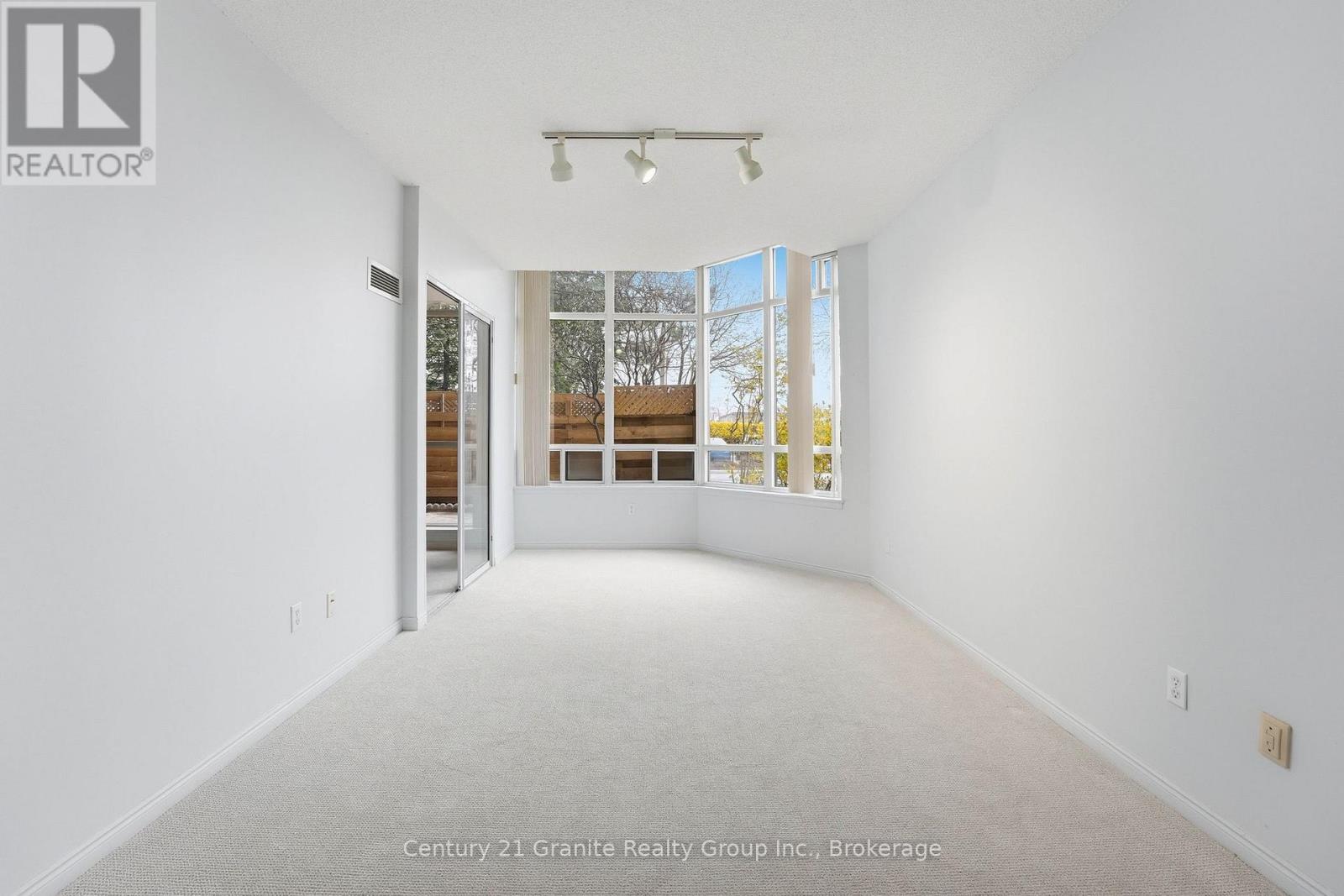 180 - 1 Greystone Walk Drive, Toronto (Kennedy Park), Ontario  M1K 5J3 - Photo 18 - E13088624