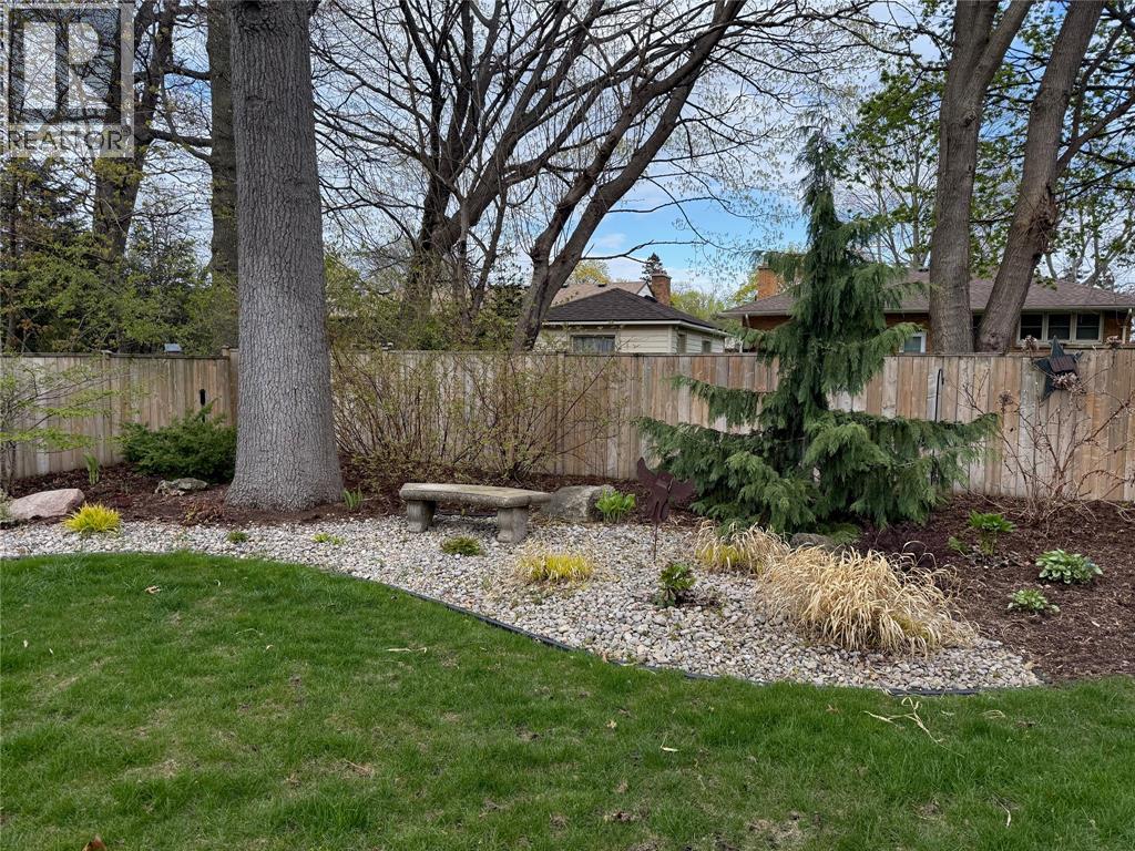 1320 Kim Street, Sarnia, Ontario  N7T 3T5 - Photo 4 - 26010210