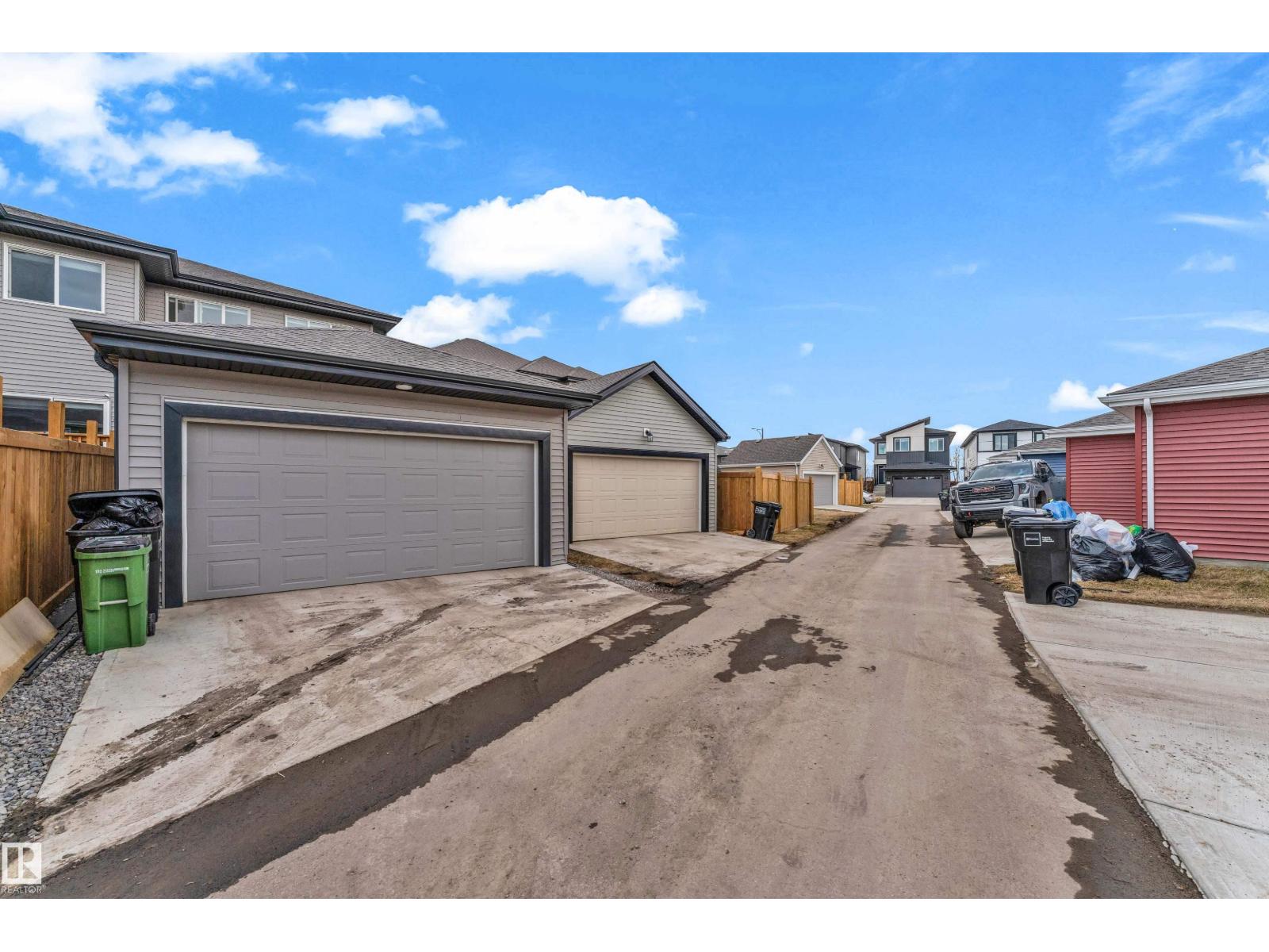 3016 4 St Nw, Edmonton, Alberta  T6T 2S9 - Photo 2 - E4485924