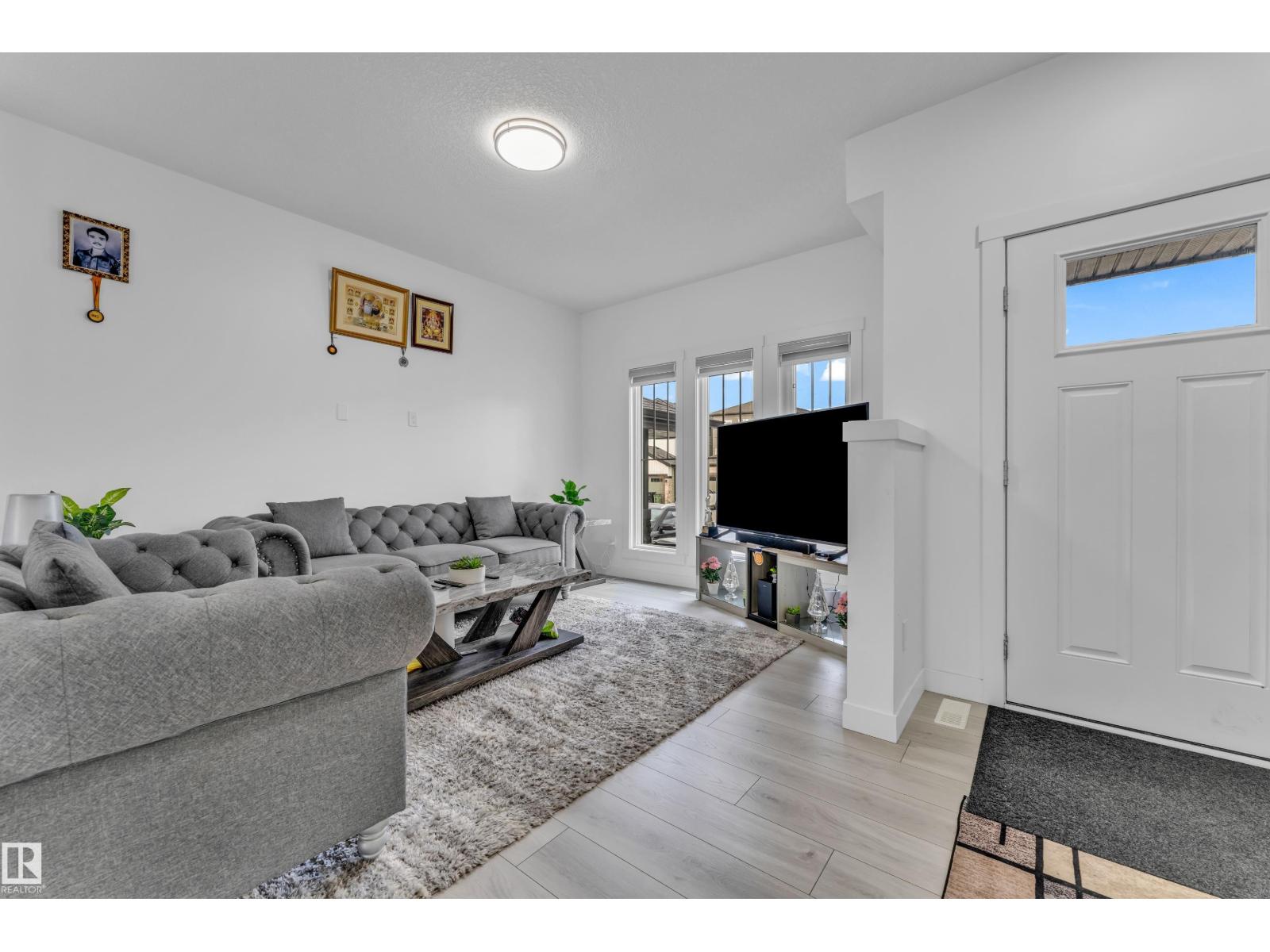 3016 4 St Nw, Edmonton, Alberta  T6T 2S9 - Photo 4 - E4485924