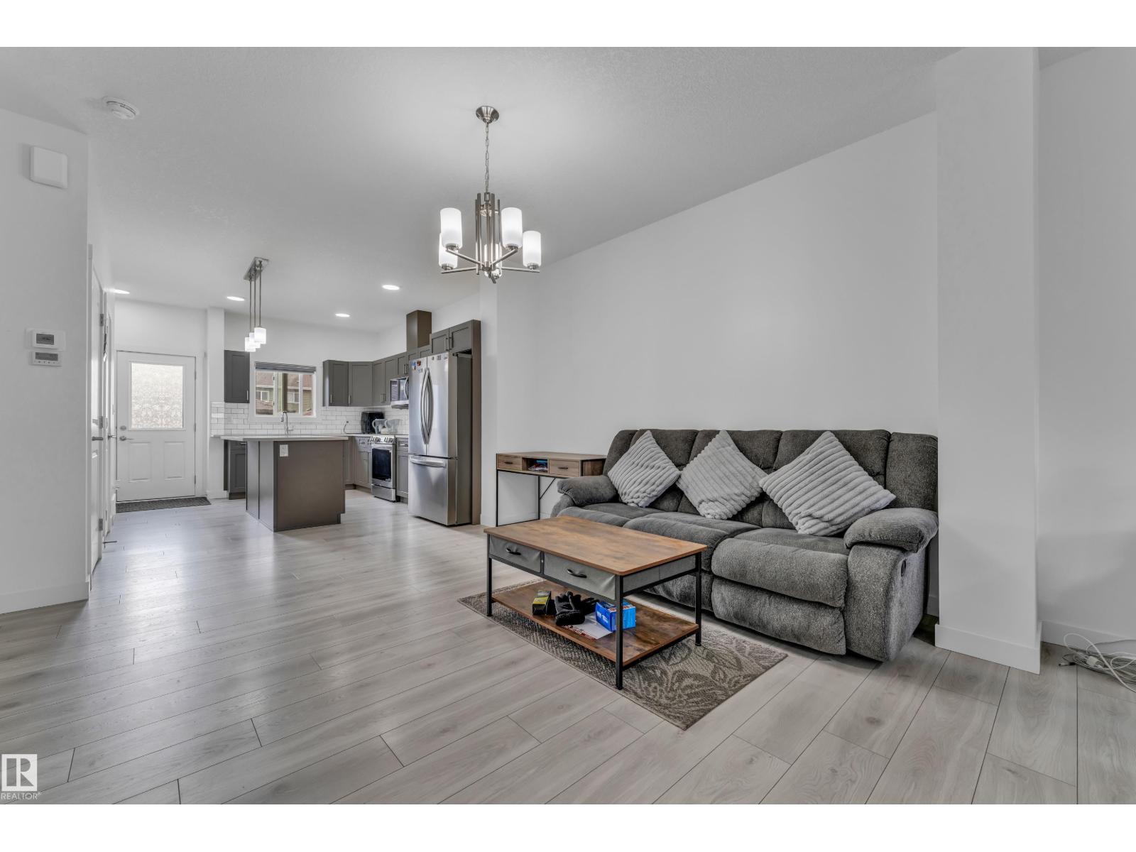 3016 4 St Nw, Edmonton, Alberta  T6T 2S9 - Photo 8 - E4485924