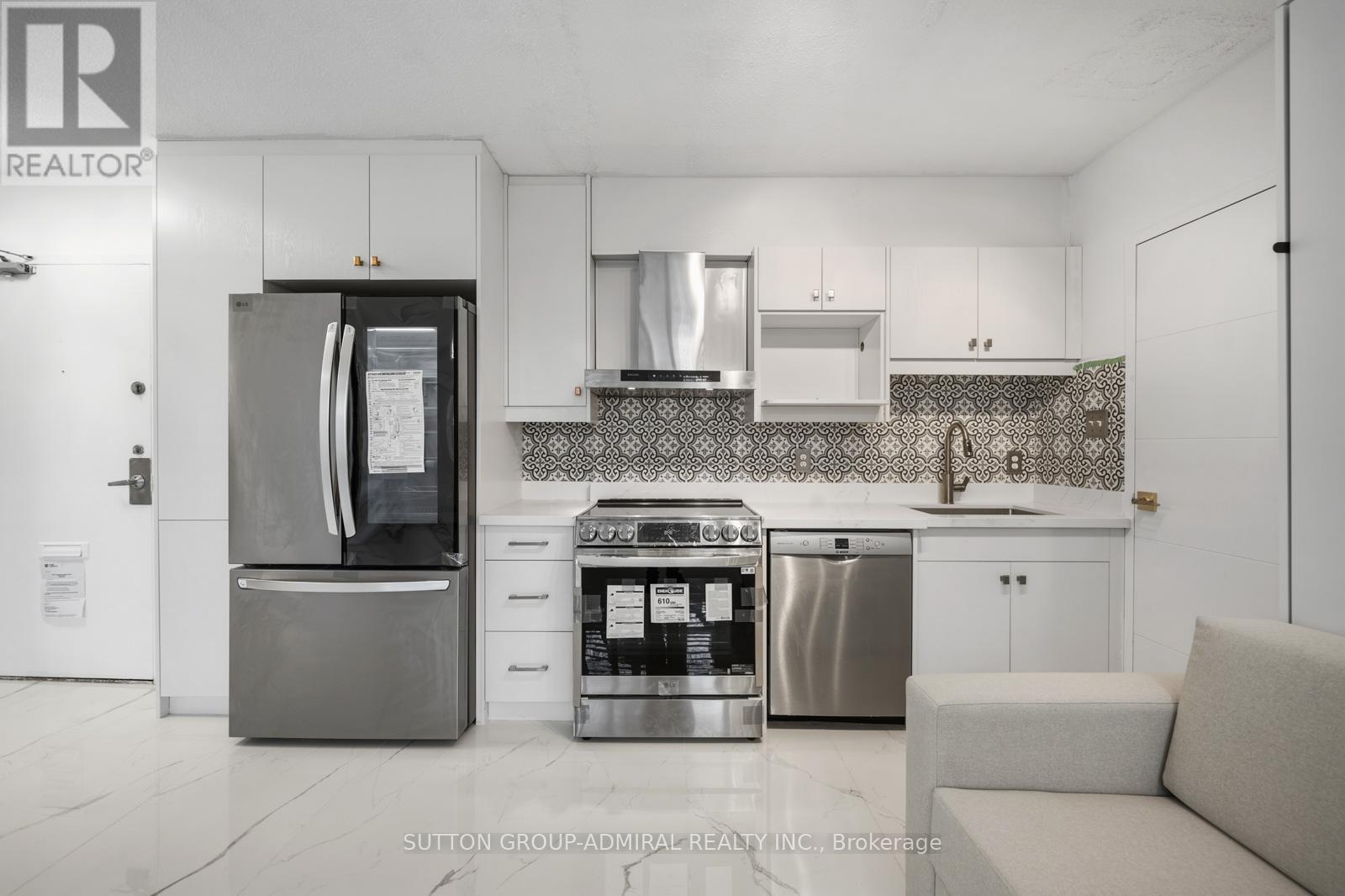 G8 - 5 Parkway Forest Drive, Toronto, Ontario  M2J 1L2 - Photo 4 - C13088640