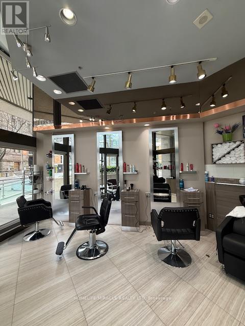 150 - 483 Bay Street, Toronto, Ontario  M5G 2C9 - Photo 2 - C13088696