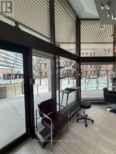 150 - 483 Bay Street, Toronto, Ontario  M5G 2C9 - Photo 3 - C13088696