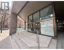 150 - 483 BAY STREET, Toronto, Ontario