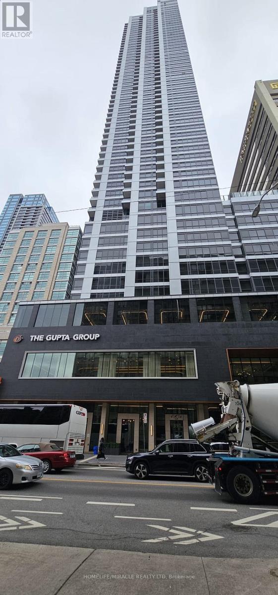 1107 - 395 Bloor Street, Toronto, Ontario  M4W 0B4 - Photo 1 - C13088716