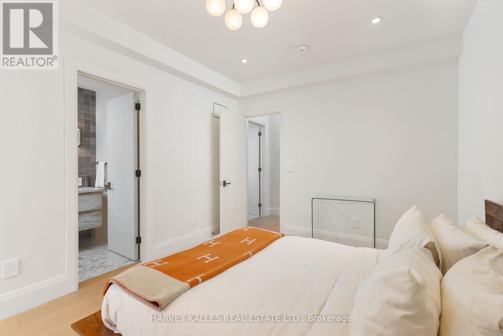 111 Bedford Road, Toronto, Ontario  M5R 2K5 - Photo 28 - C13088772