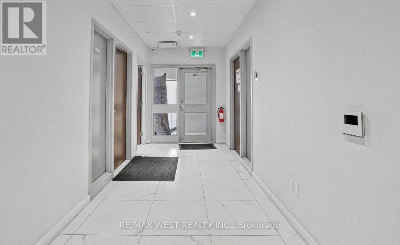 202 - 6174 Yonge Street, Toronto, Ontario  M2M 3X1 - Photo 10 - C13088786
