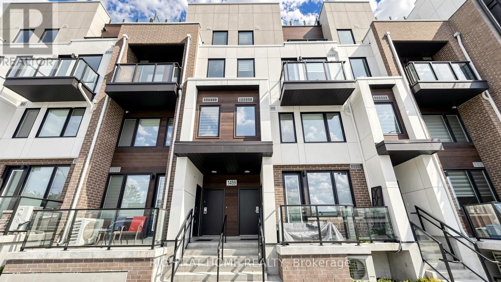 Th 2 - 1459 O'connor Drive, Toronto, Ontario  M4B 2V5 - Photo 24 - E13088654