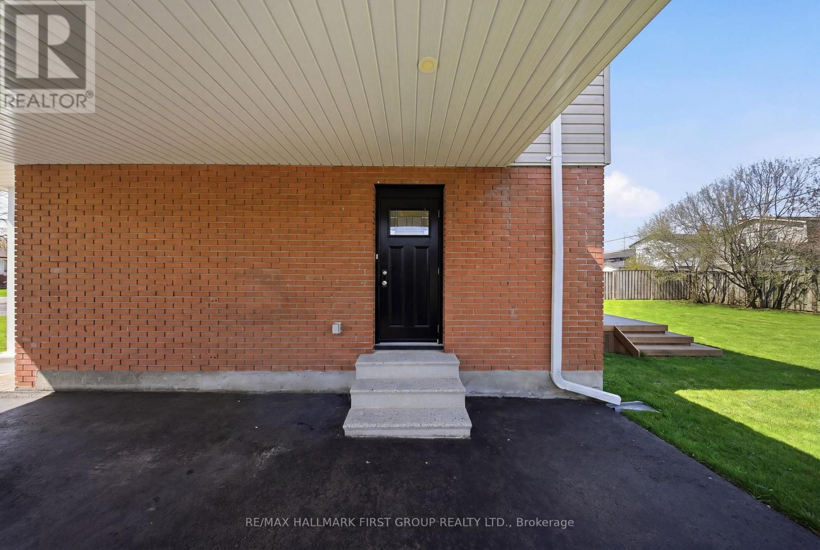 128 Clements Road E, Ajax, Ontario  L1S 1L7 - Photo 20 - E13088760
