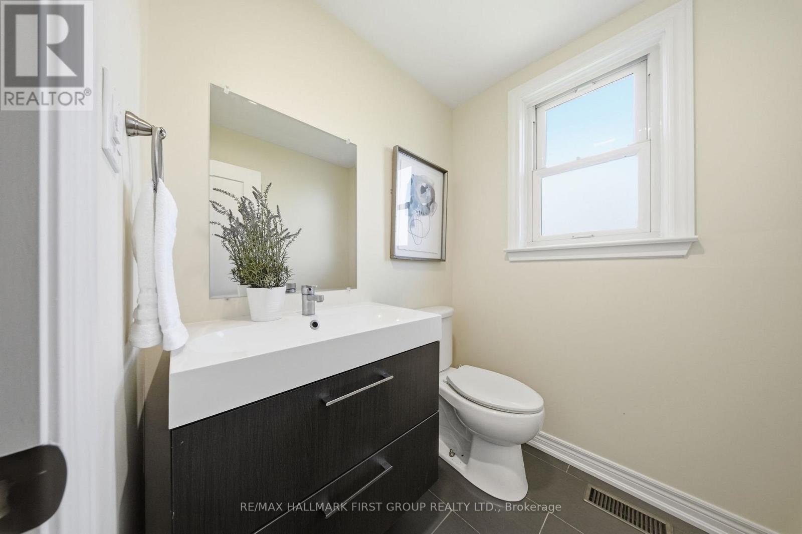 128 Clements Road E, Ajax, Ontario  L1S 1L7 - Photo 8 - E13088760