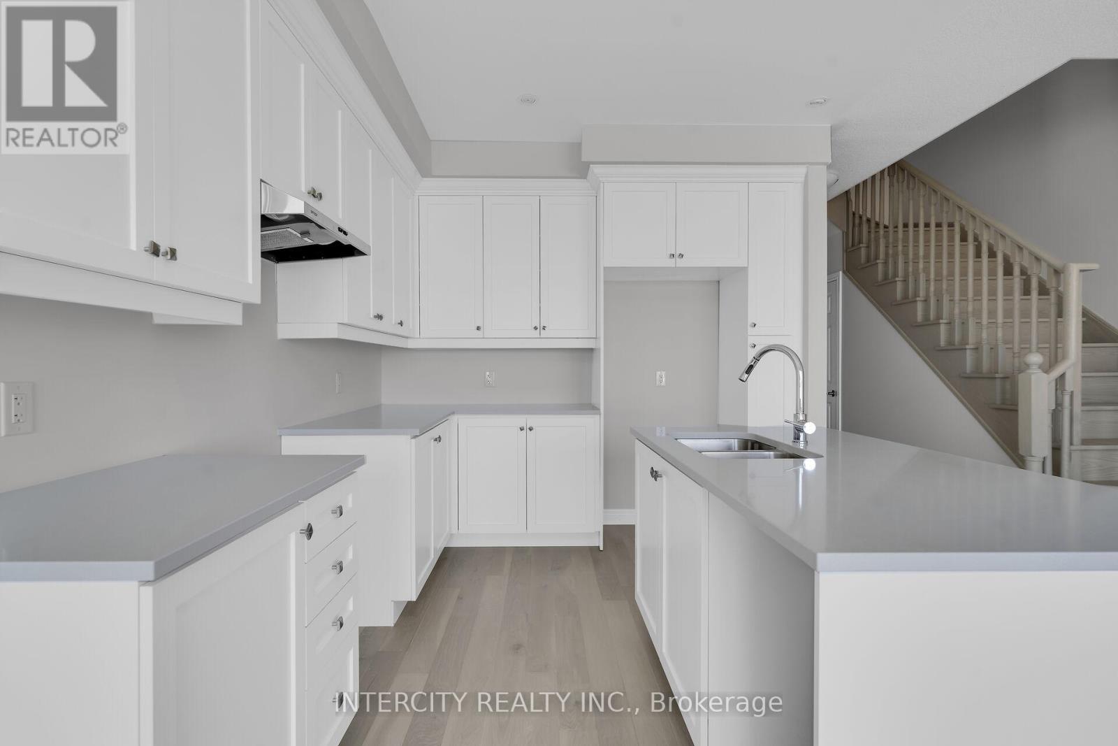 176 Mumbai Drive, Markham, Ontario  L3S 0G5 - Photo 12 - N13088632