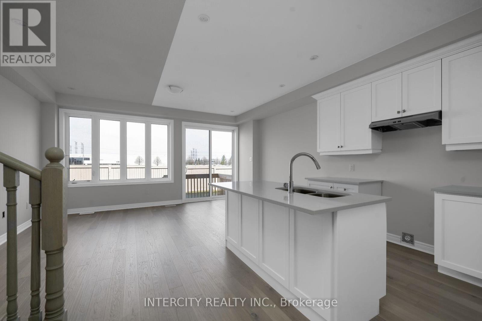 176 Mumbai Drive, Markham, Ontario  L3S 0G5 - Photo 7 - N13088632