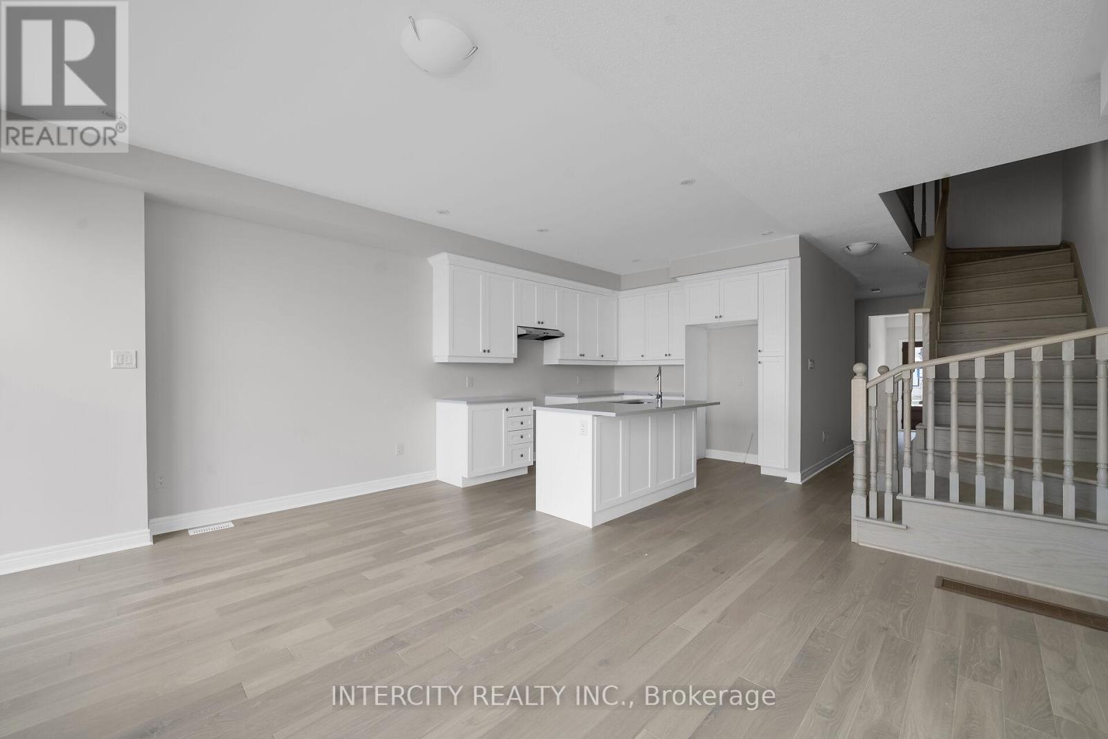 176 Mumbai Drive, Markham, Ontario  L3S 0G5 - Photo 8 - N13088632