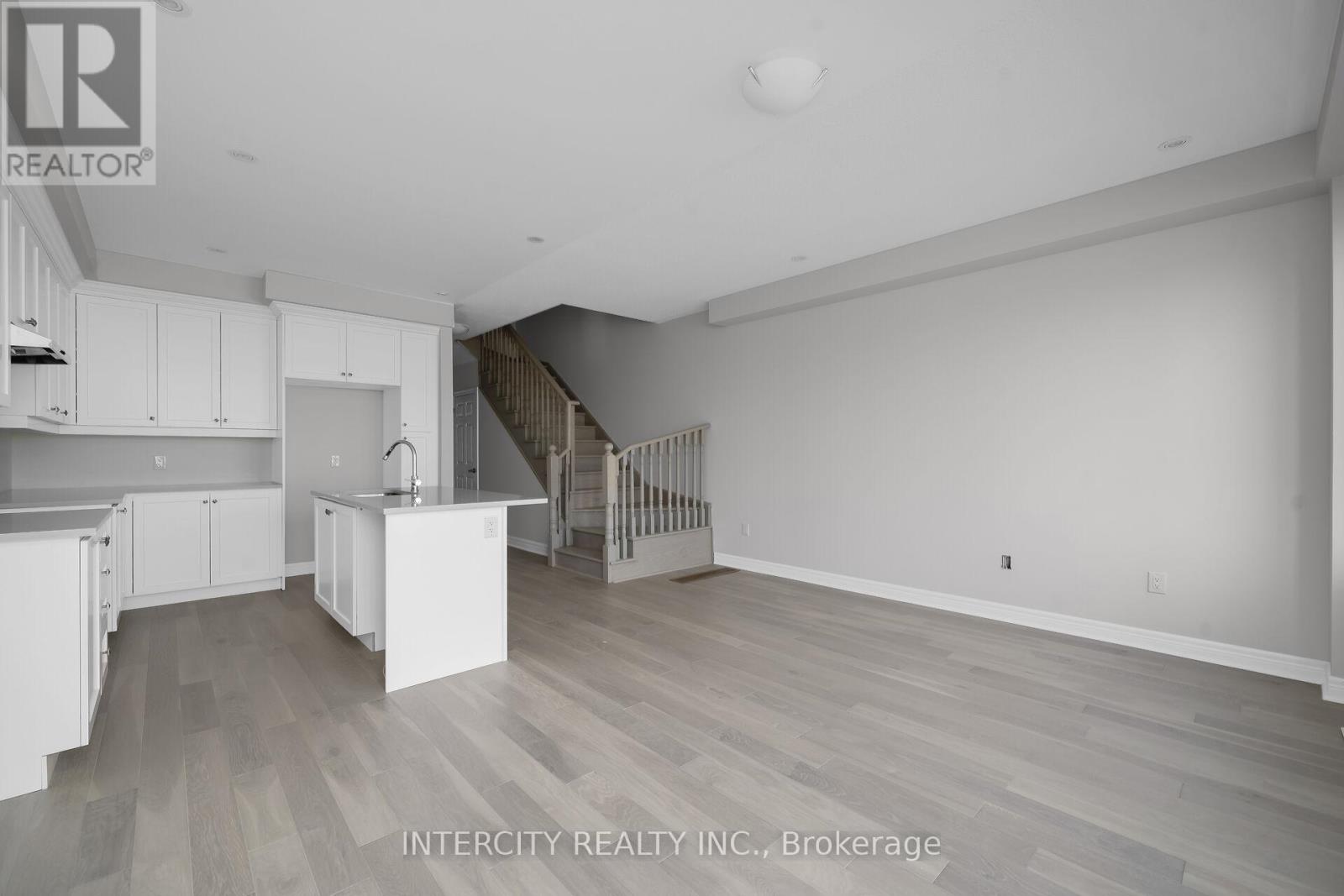 176 Mumbai Drive, Markham, Ontario  L3S 0G5 - Photo 9 - N13088632