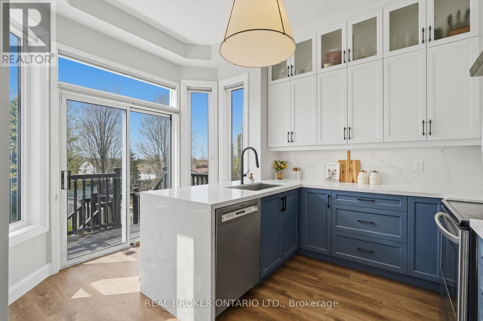 92 Mainprize Crescent, East Gwillimbury, Ontario  L0G 1M0 - Photo 16 - N13088668