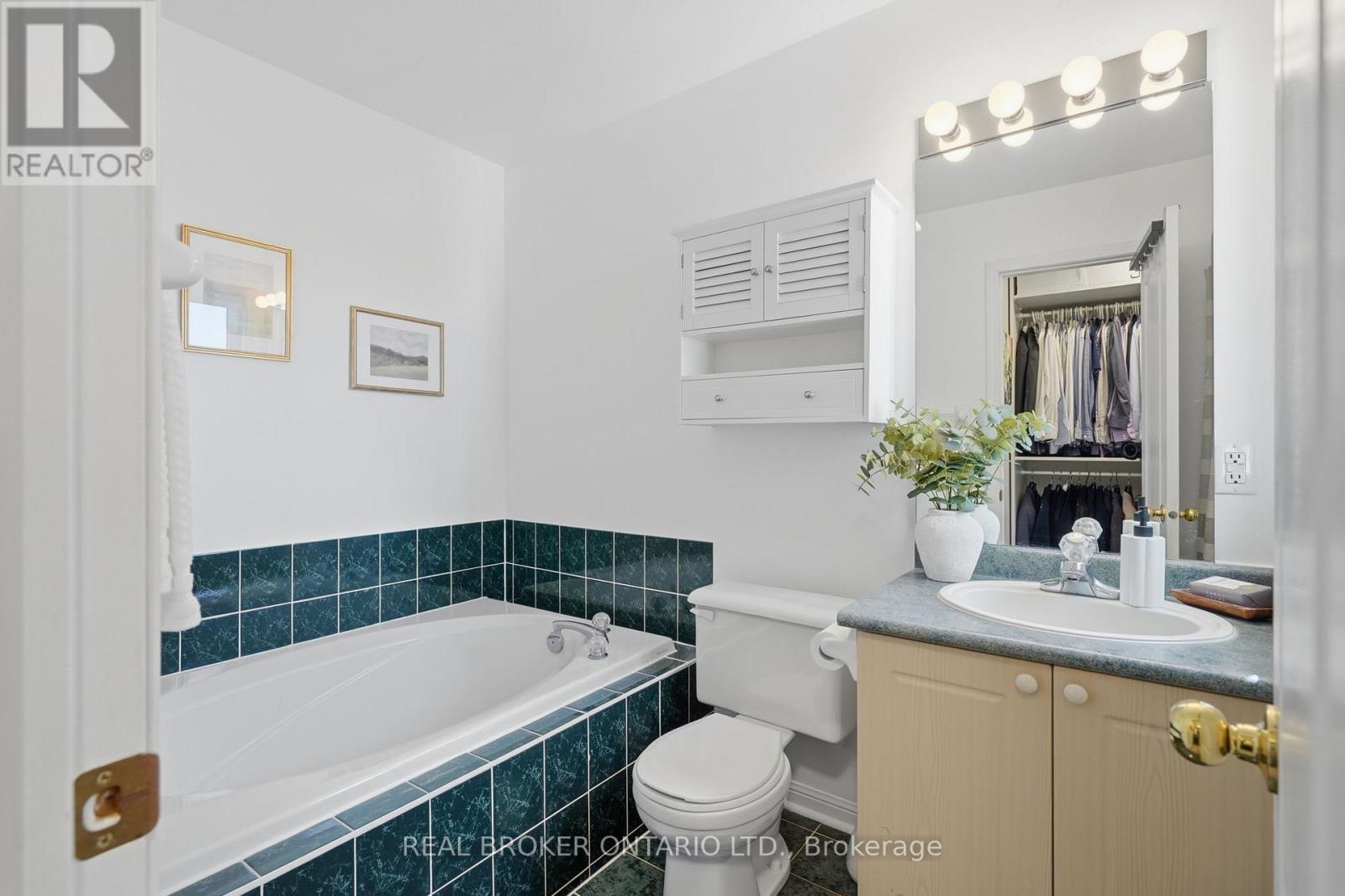 92 Mainprize Crescent, East Gwillimbury, Ontario  L0G 1M0 - Photo 27 - N13088668
