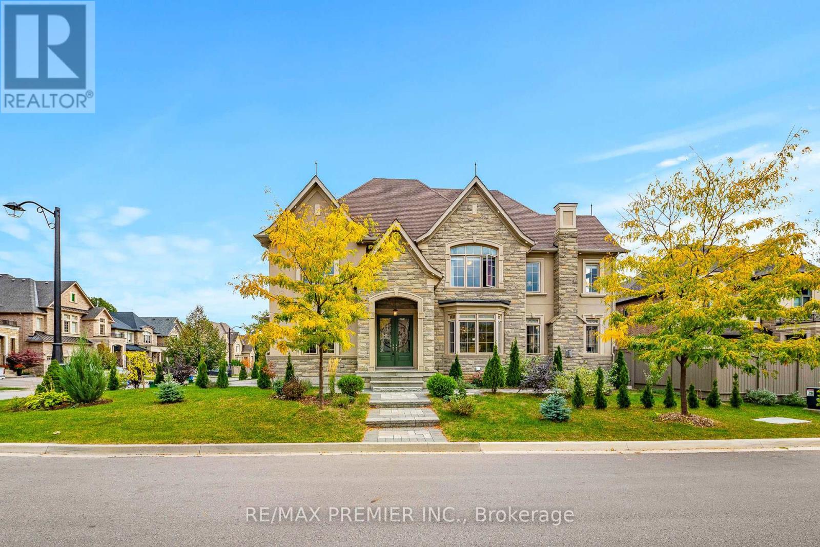 28 Rivoli Drive, Vaughan, Ontario  L4H 3X2 - Photo 1 - N13088686