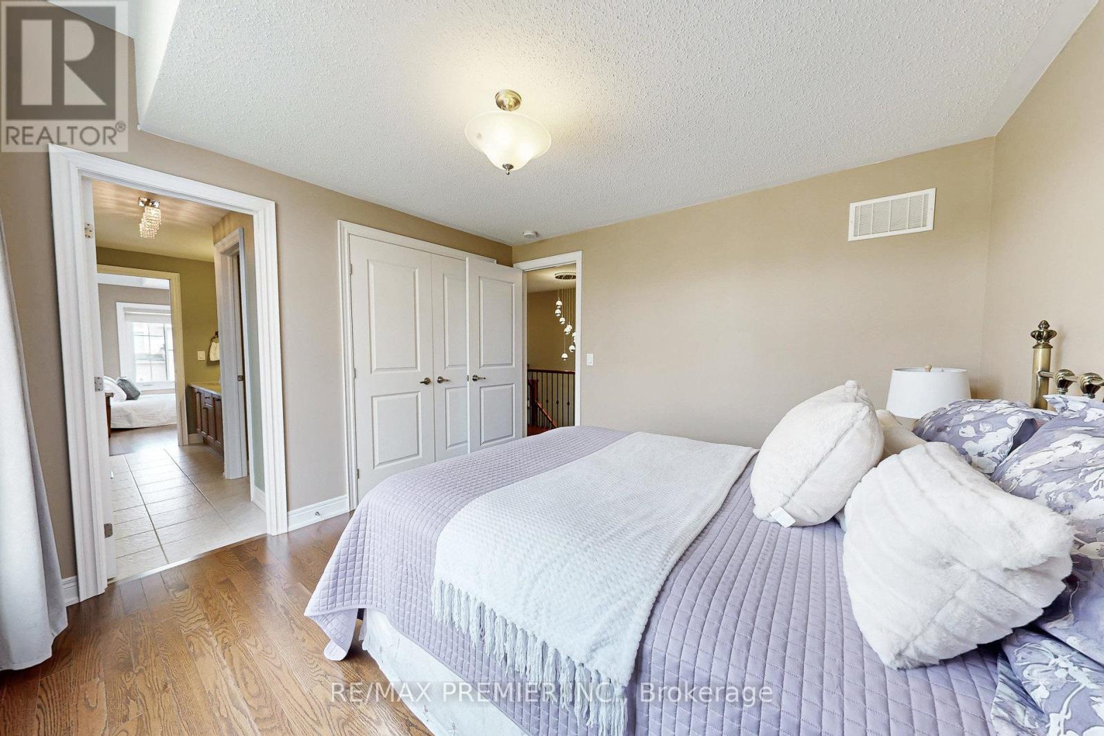 28 Rivoli Drive, Vaughan, Ontario  L4H 3X2 - Photo 28 - N13088686