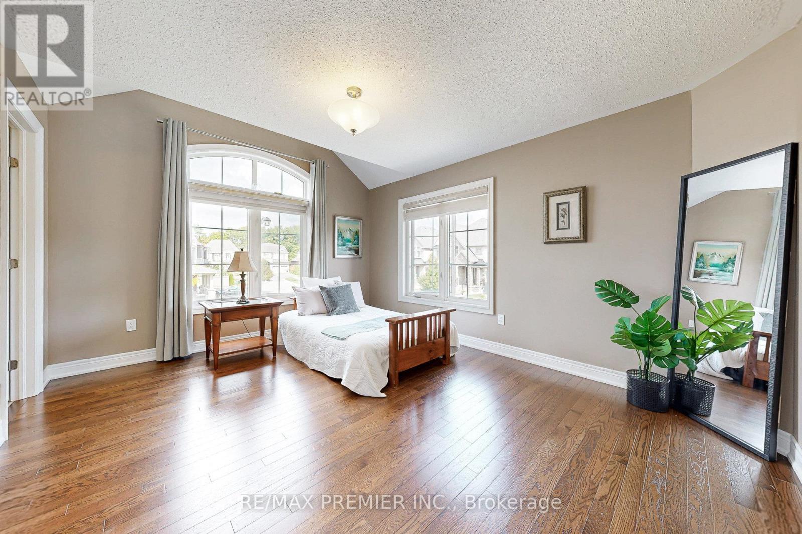 28 Rivoli Drive, Vaughan, Ontario  L4H 3X2 - Photo 31 - N13088686