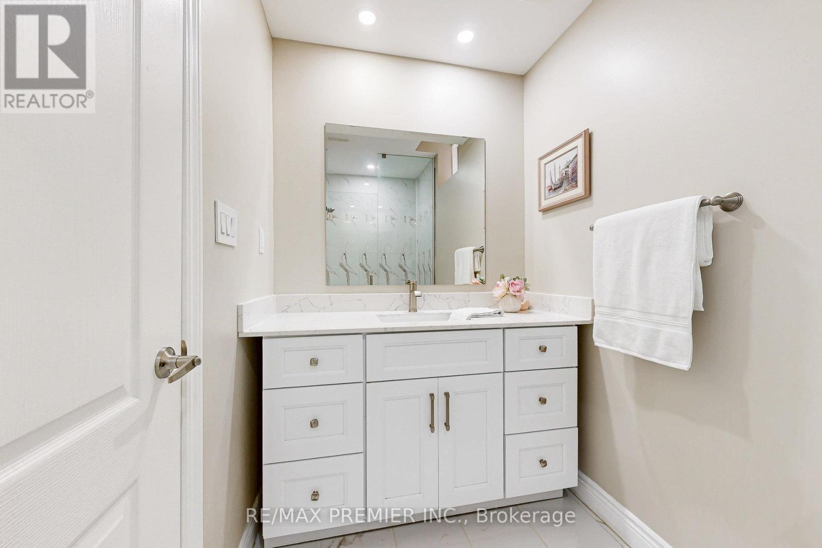 28 Rivoli Drive, Vaughan, Ontario  L4H 3X2 - Photo 44 - N13088686