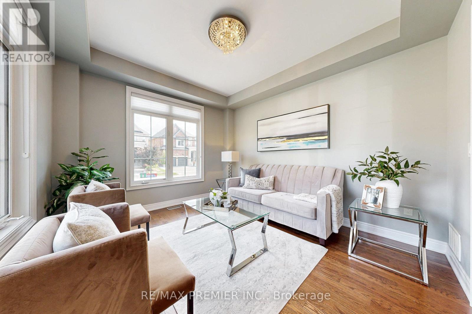 28 Rivoli Drive, Vaughan, Ontario  L4H 3X2 - Photo 7 - N13088686