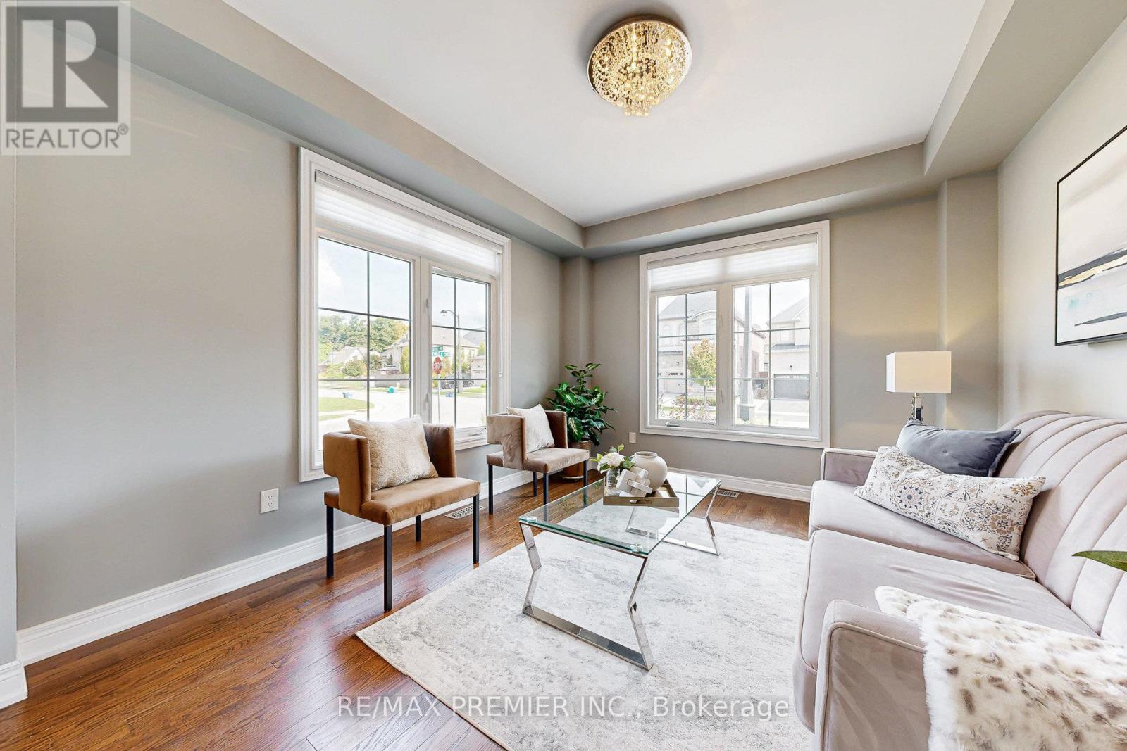 28 Rivoli Drive, Vaughan, Ontario  L4H 3X2 - Photo 8 - N13088686