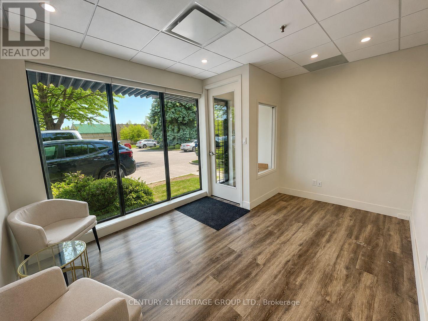 21 - 95 West Beaver Creek Road, Richmond Hill, Ontario  L4B 1H8 - Photo 2 - N13088768