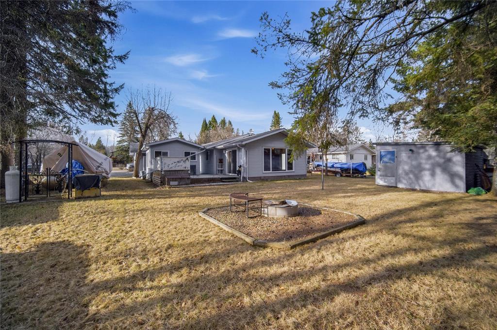 34 Fairway Crescent, Falcon Lake, Manitoba  R0E 0N0 - Photo 1 - 202609571