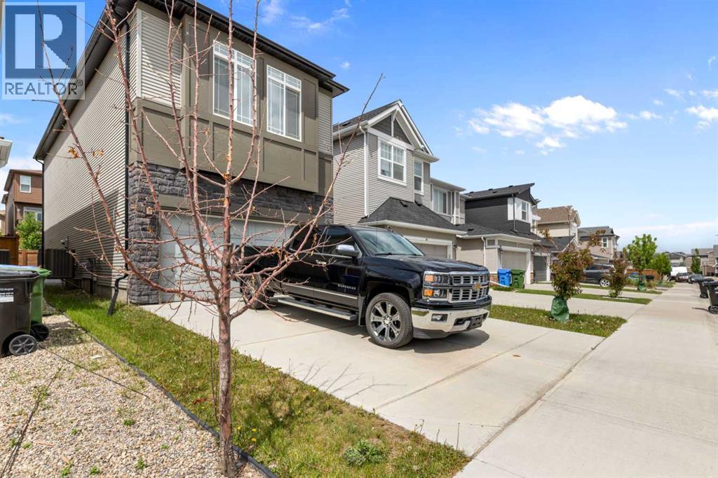 54 Sage Bluff Rise NW, Calgary, Alberta  T3R 1T4 - Photo 3 - A2229474