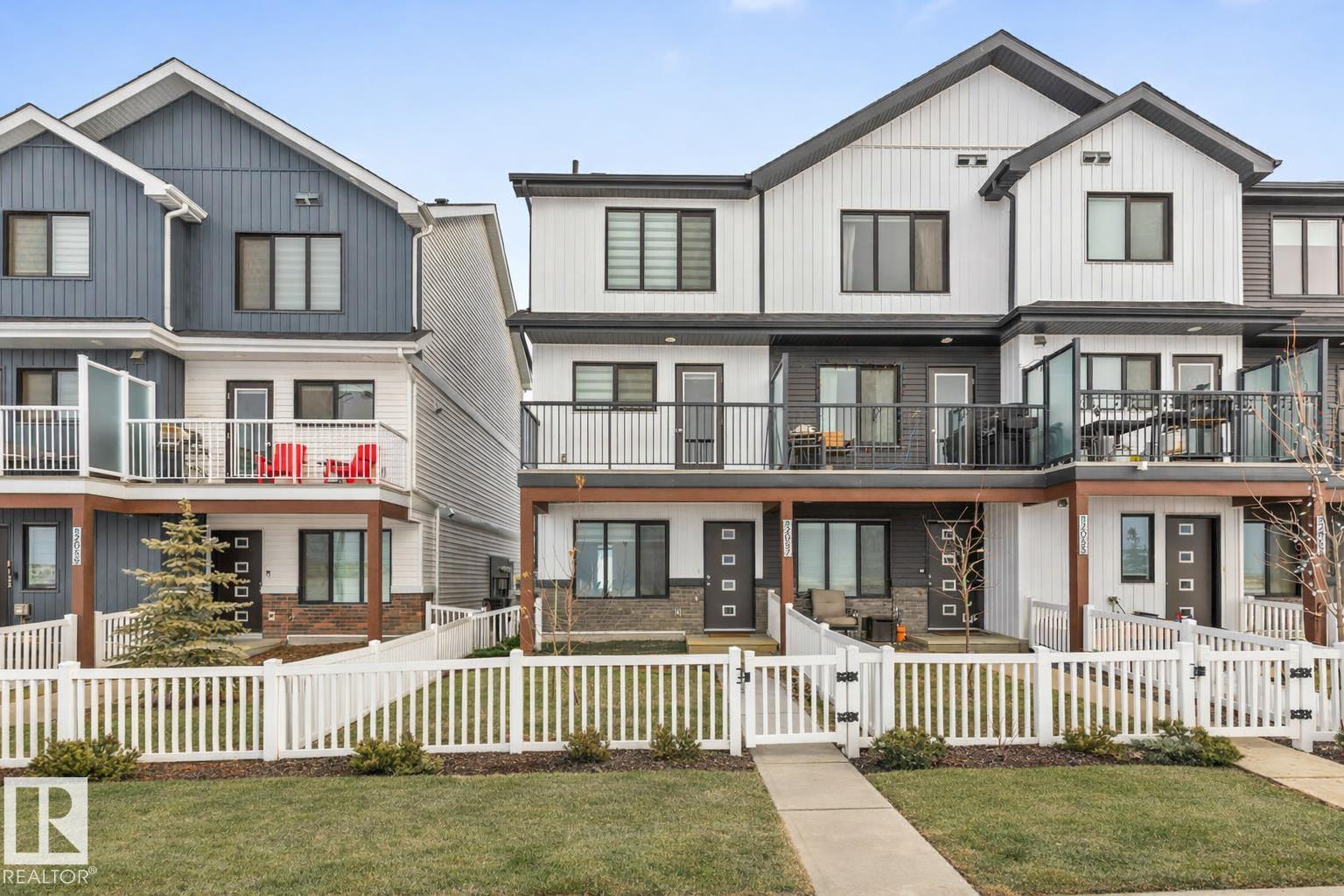 2057 192 St NW, Edmonton, Alberta  T6N 3A8 - Photo 1 - E4472375