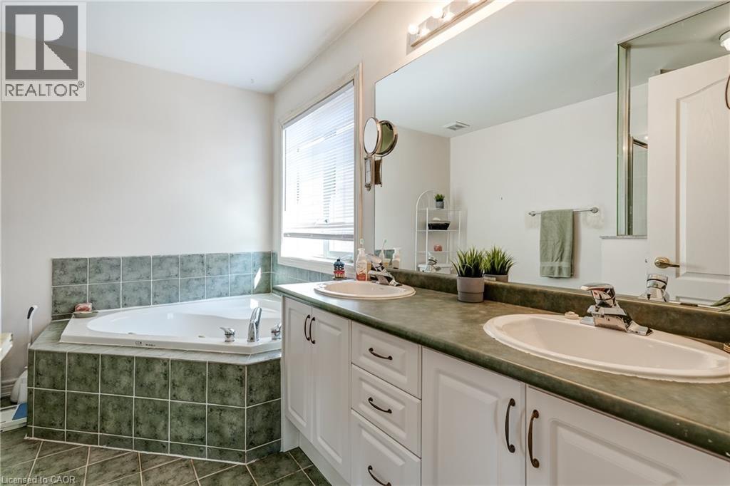 2313 Newcastle Crescent, Oakville, Ontario L6M 4P5 - Photo 30 - 40808629