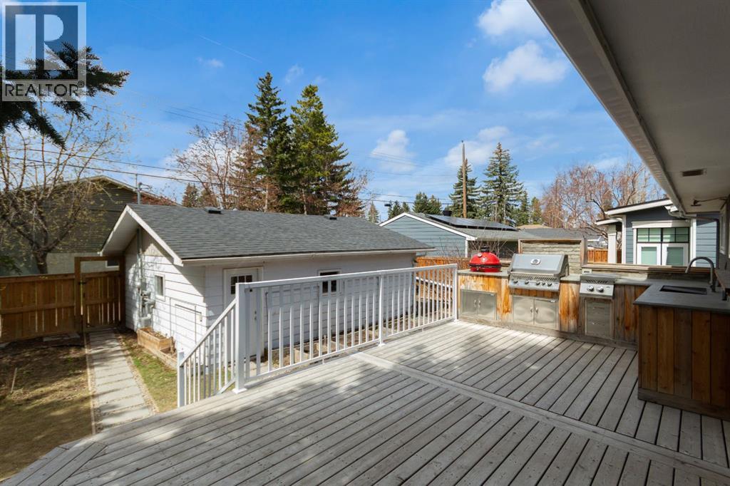5615 Lakeview Drive SW, Calgary, Alberta  T3E 5S5 - Photo 23 - A2307492