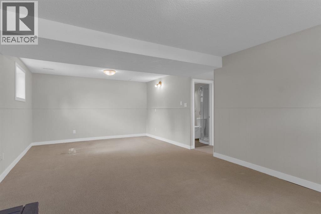 5615 Lakeview Drive SW, Calgary, Alberta  T3E 5S5 - Photo 17 - A2307492