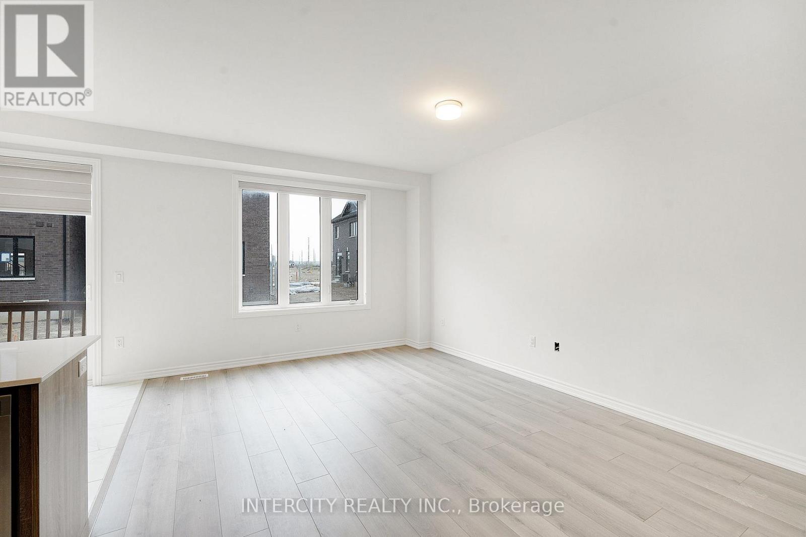 48 Watkins Road, Brampton, Ontario  L6R 4G7 - Photo 8 - W13088636